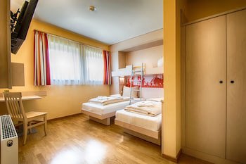 JUFA Hotel Julich im Bruckenkopf-Park fotoğrafı