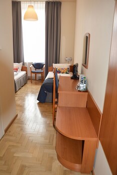 Kosmopolita Rooms