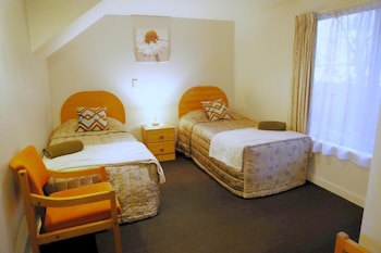Bush Inn Court Motel