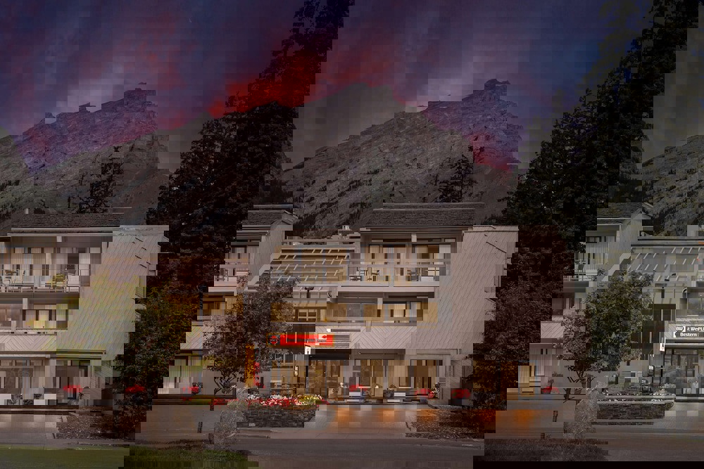 Best Western Plus Banff International Lodge