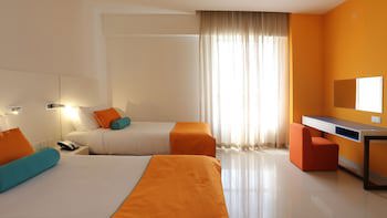 Ramada Hotel And Suites By Wyndham Dubai Jbr