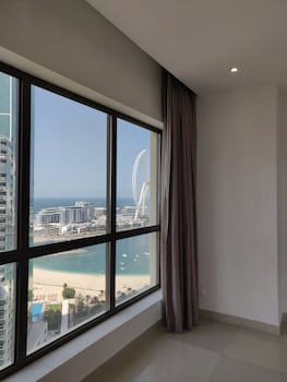 Ramada Hotel And Suites By Wyndham Dubai Jbr