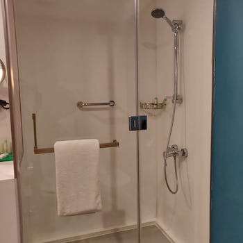 Ramada Hotel And Suites By Wyndham Dubai Jbr