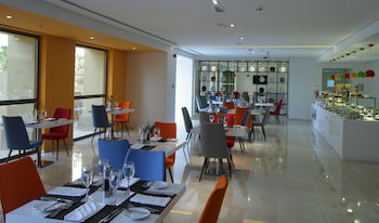 Ramada Hotel And Suites By Wyndham Dubai Jbr