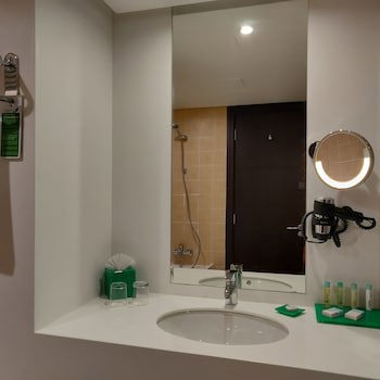 Ramada Hotel And Suites By Wyndham Dubai Jbr