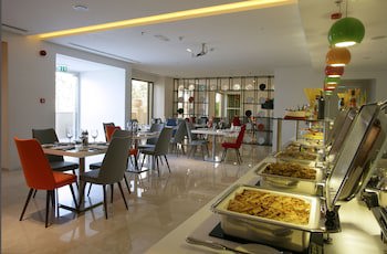 Ramada Hotel And Suites By Wyndham Dubai Jbr