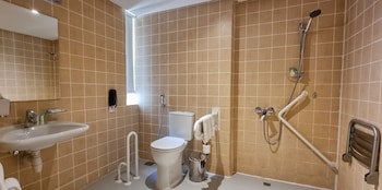 Ramada Hotel And Suites By Wyndham Dubai Jbr