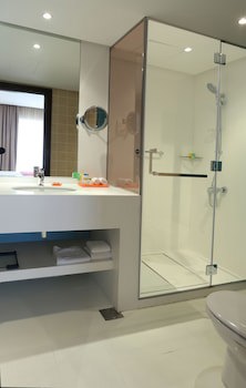 Ramada Hotel And Suites By Wyndham Dubai Jbr