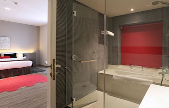 Ramada Hotel And Suites By Wyndham Dubai Jbr