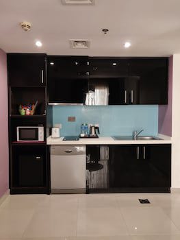 Ramada Hotel And Suites By Wyndham Dubai Jbr
