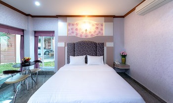 Martina Hotel
