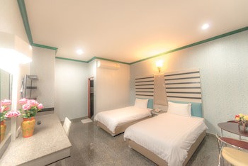 Martina Hotel