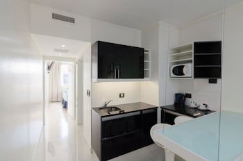 Cyan Recoleta Hotel