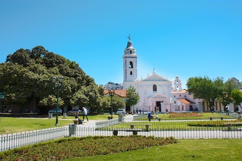 Cyan Recoleta Hotel