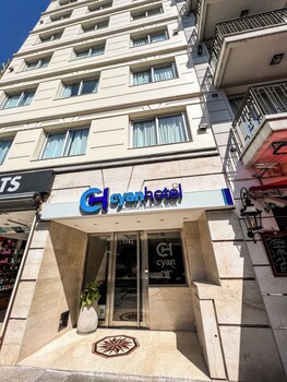 Cyan Recoleta Hotel