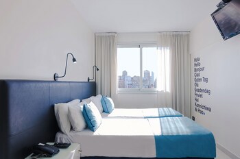 Cyan Recoleta Hotel