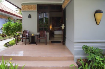 Aruna Senggigi