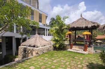 Aruna Senggigi