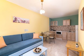Afroditi Apartments