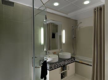 Damac Maison Mall Street