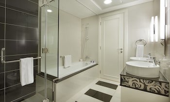 Damac Maison Mall Street