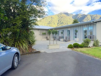 Franz Josef Oasis