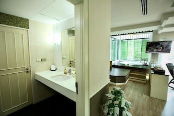 A-Te Chumphon Hotel