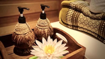 A-Te Chumphon Hotel