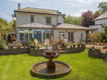 Bradleigh Lodge