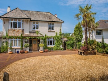 Bradleigh Lodge