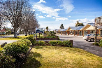 Antonio Mews Motel