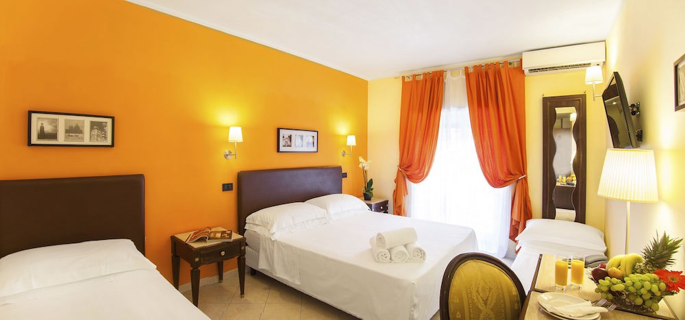 Hotel Tuscolana
