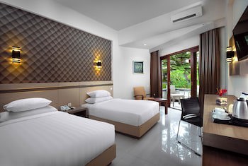 Lombok Raya Hotel
