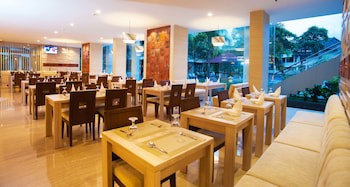 Lombok Raya Hotel
