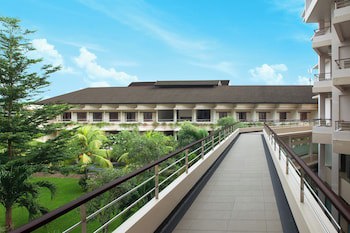 Lombok Raya Hotel