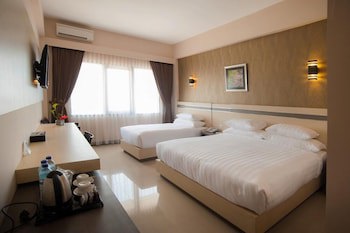 Lombok Raya Hotel