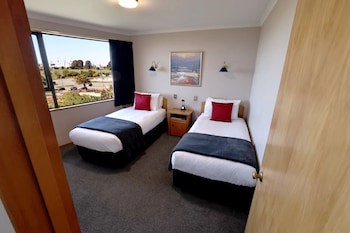 Baywatch Motor Lodge
