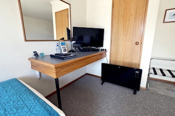Baywatch Motor Lodge