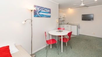 Outrigger Motel