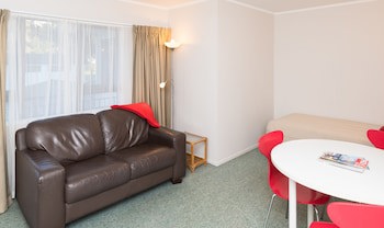 Outrigger Motel