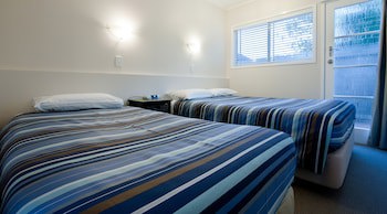 Outrigger Motel