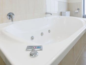 Fitzherbert Regency Motor Lodge