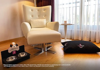 Akra V Hotel