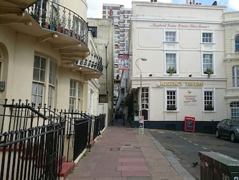 Churchill Brighton