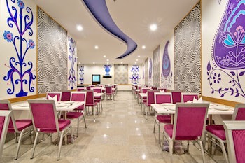 Grand Bella Hotel
