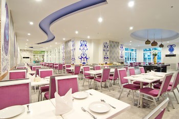 Grand Bella Hotel