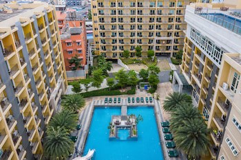 Grand Bella Hotel