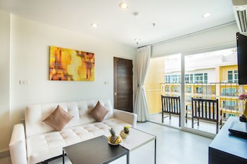 Grand Bella Hotel