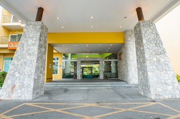 Grand Bella Hotel
