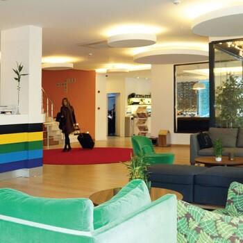 Tempo Suites Airport